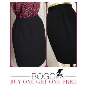 ❤️FINAL Price ✂️- Black Lined Career Skirt Size 2P
